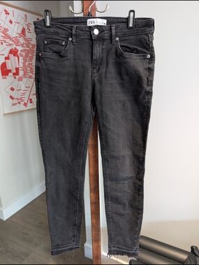 Zara Black Women's Slim Jeans Size 8